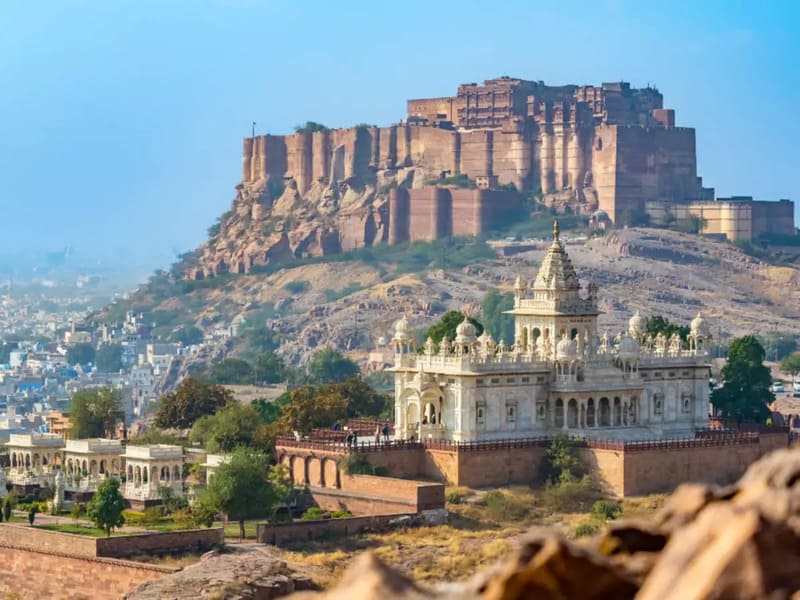 Mehrangarh Fort, Jodhpur, Rajasthan, Rajput culture, Rajput heritage, historical significance, architectural significance, cultural significance, tourist attraction.